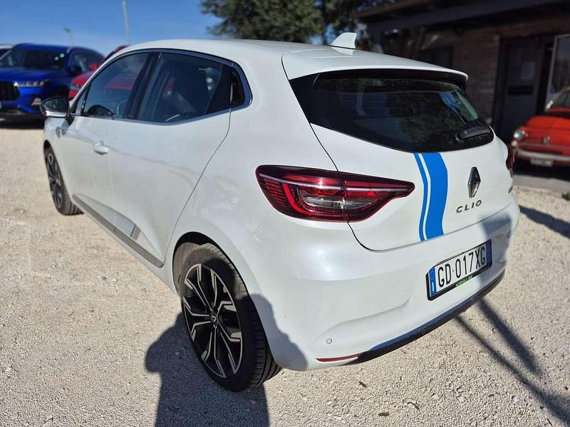 Usata Renault Clio V 140 CV (102 kW) 2020 Bianco Berlina