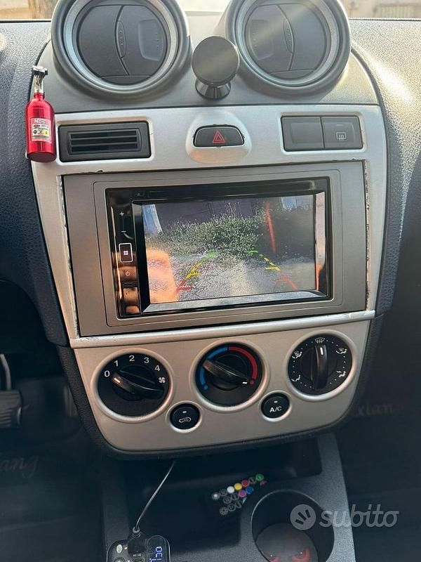 Usata Ford Fiesta 2007 Utilitaria