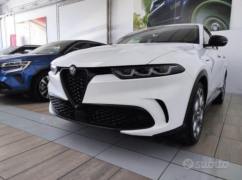 Nuova Alfa Romeo Tonale Veloce 160 CV (117 kW) 2025 Bianco SUV