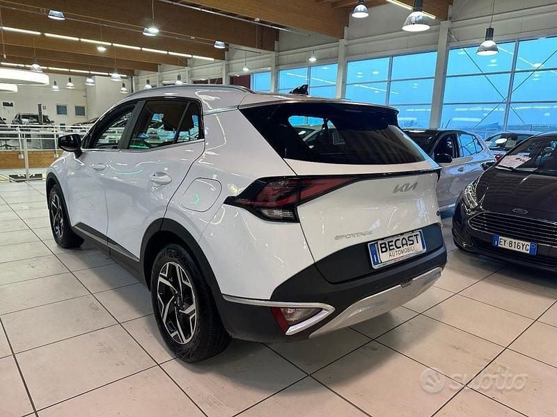 Occasion Kia Sportage 136 ch (100 kW) 2024 Blanc SUV