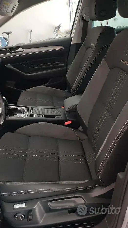 Usata VW Passat Alltrack 190 CV (139 kW) 2020 Bianco Station wagon