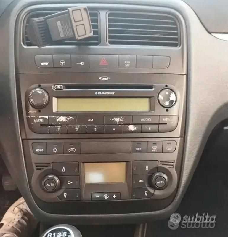 Usata Fiat Punto 69 CV (50 kW) 2007 Utilitaria