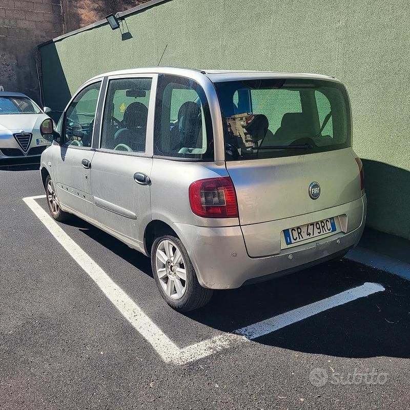 Usata Fiat Multipla 2003 Grigio Monovolume