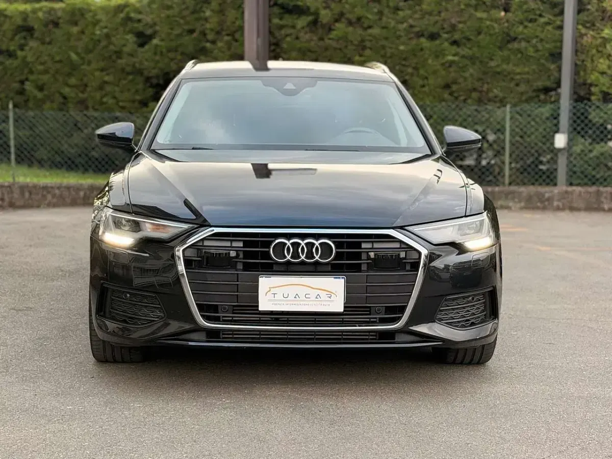 Usata Audi A6 Business 245 CV (180 kW) 2019 Nero Station wagon