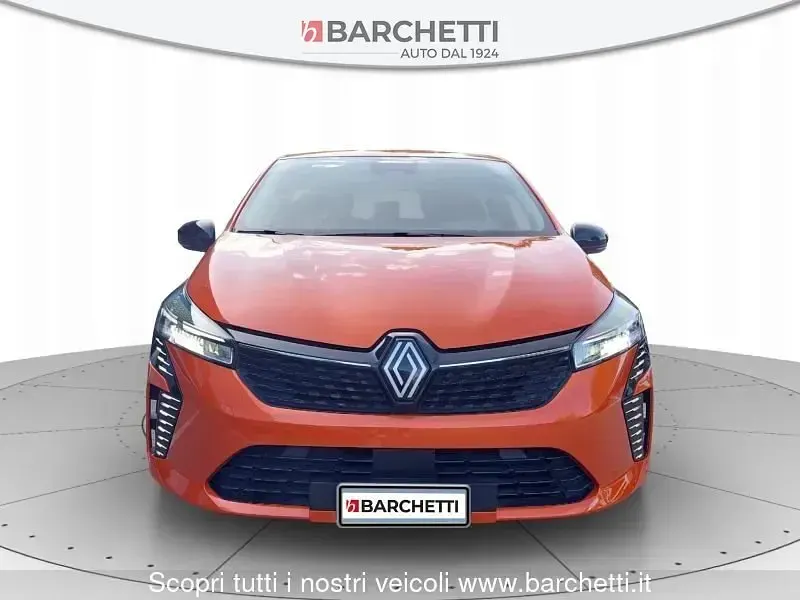 Usata Renault Clio Evolution 67 CV (49 kW) 2024 Arancione Utilitaria
