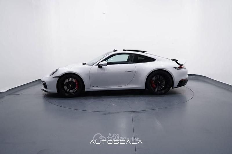 Usata Porsche 911 Carrera 4 GTS 480 CV (353 kW) 2023 Gray Coupé