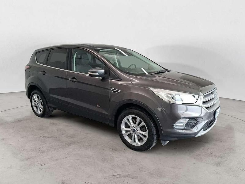 Usata Ford Kuga Business Edition 150 CV (110 kW) 2018 Grigio SUV