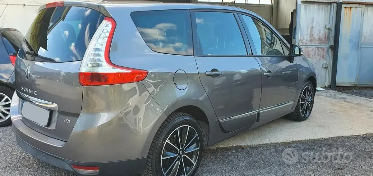 Brugt Renault Scénic III Bose Edition 130 HK (95 kW) 2012 Grå MPV