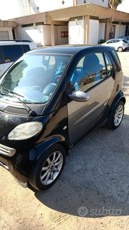 Usata Smart ForTwo Coupé 2001 Utilitaria