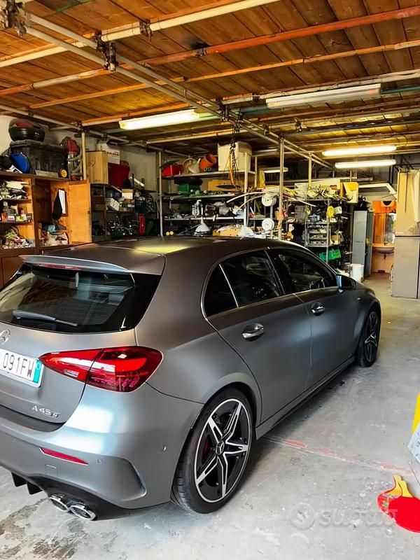 Usata Mercedes A45 AMG 421 CV (309 kW) 2024 Grigio Berlina