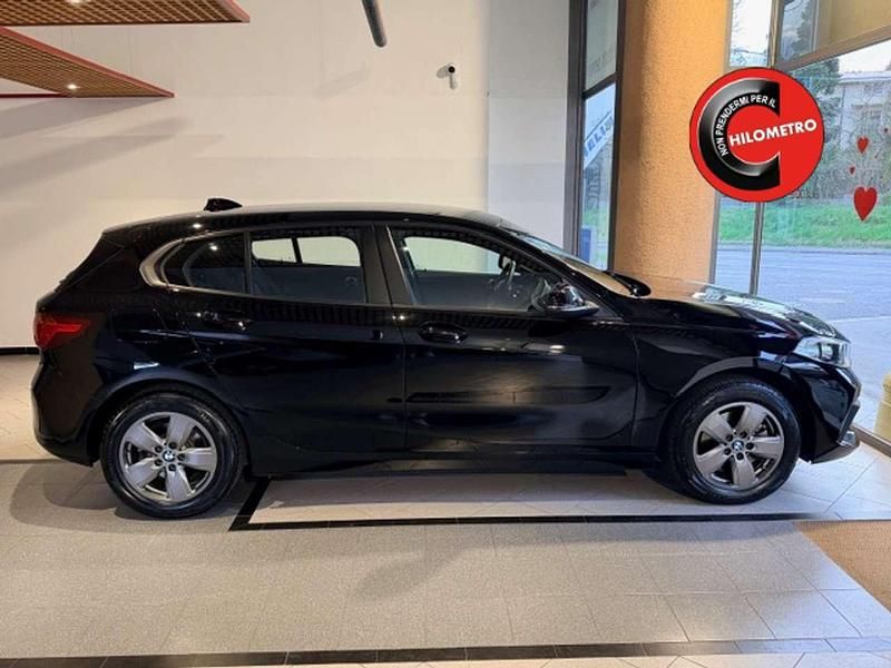 Usata BMW 116 Advantage 116 CV (85 kW) 2021 Nero Utilitaria