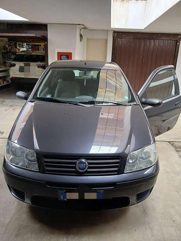 Usata Fiat Punto 73 CV (53 kW) 2000 Utilitaria