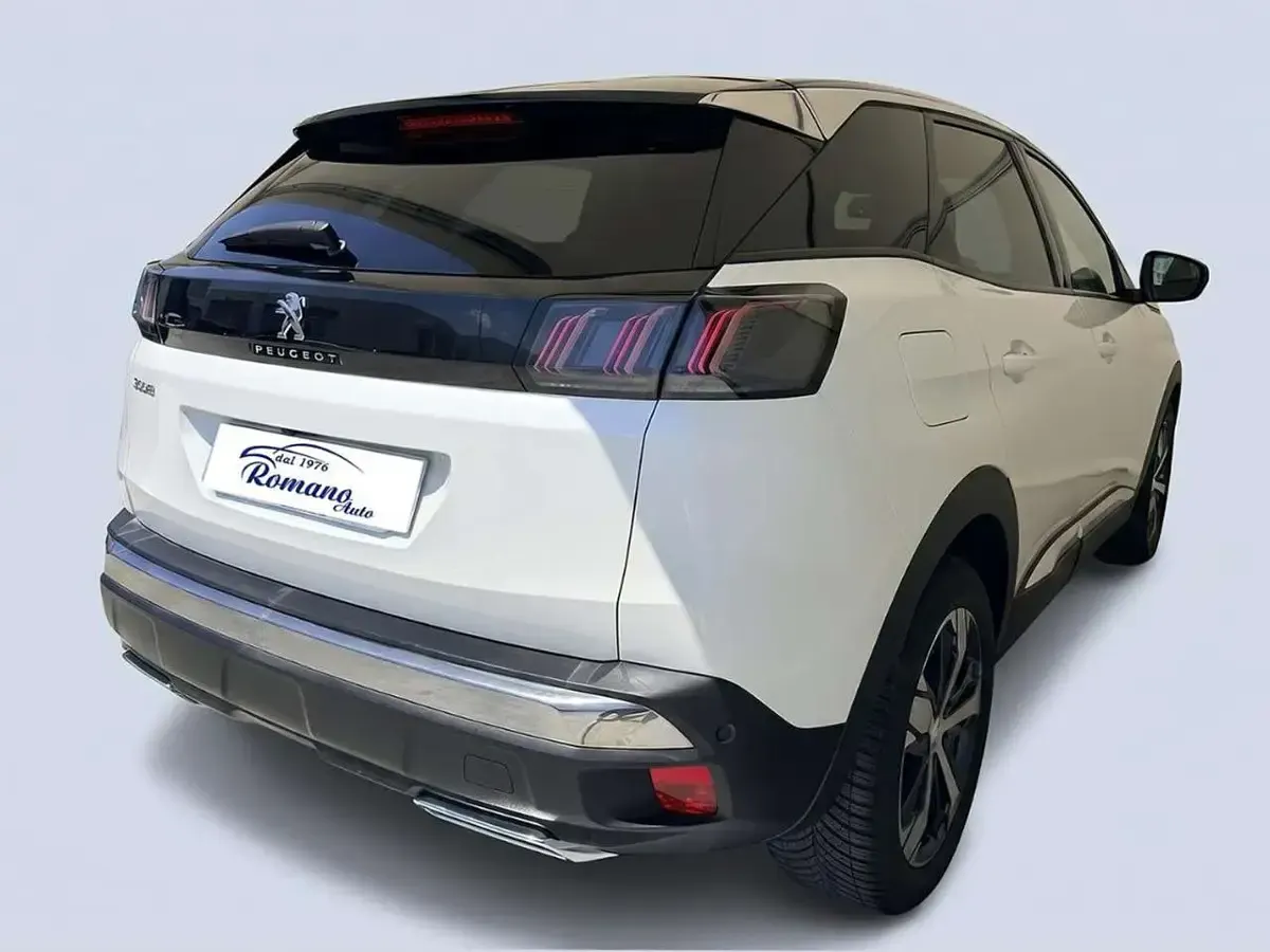 Usata Peugeot 3008 Allure 131 CV (96 kW) 2022 Bianco SUV