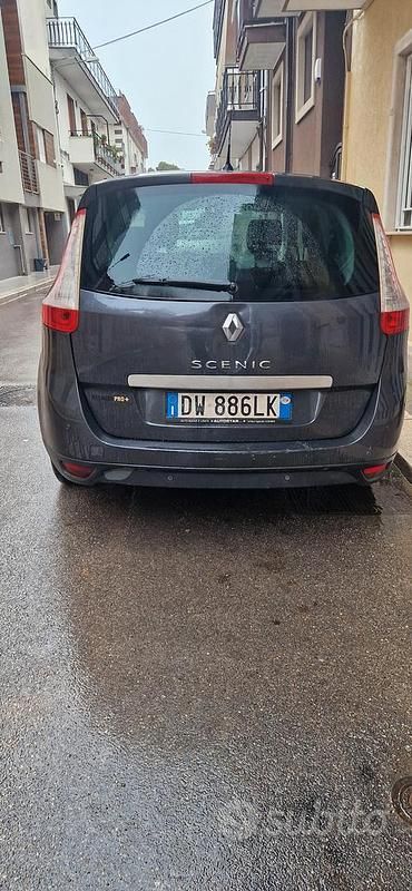 Usata Renault Scénic III 130 CV (95 kW) 2009 Nero Monovolume