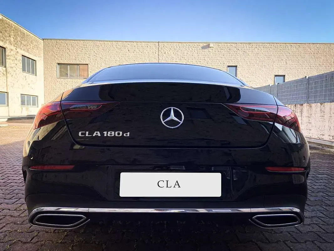 Usata Mercedes CLA180 Advanced Plus 136 CV (100 kW) 2024 Nero Berlina