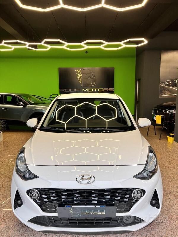 Usata Hyundai i10 Prime 67 CV (49 kW) 2023 Bianco Utilitaria