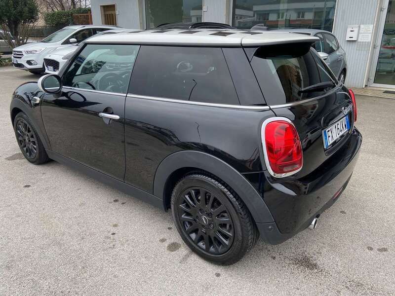 Usata Mini Cooper 136 CV (100 kW) 2019 Nero Utilitaria
