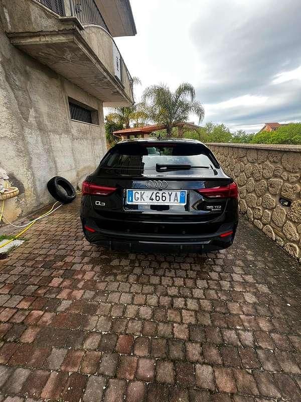 Usata Audi Q3 Sportback S-Line 150 CV (110 kW) 2020 Nero SUV