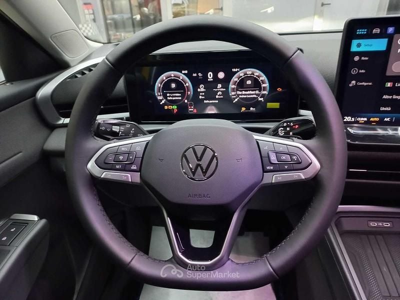 Nuova VW T-Roc 151 CV (111 kW) 2026 Giallo SUV