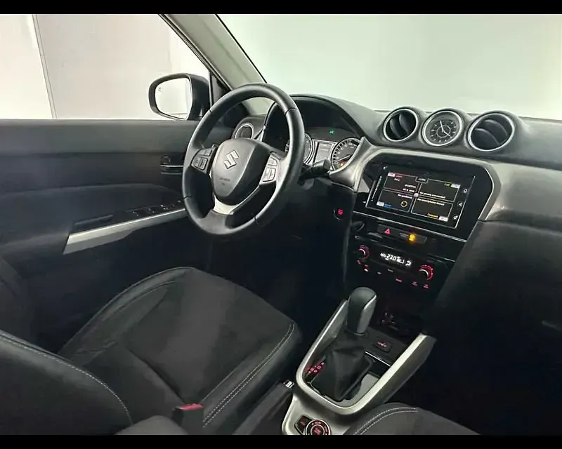 Usata Suzuki Vitara 120 CV (88 kW) 2017 Nero SUV