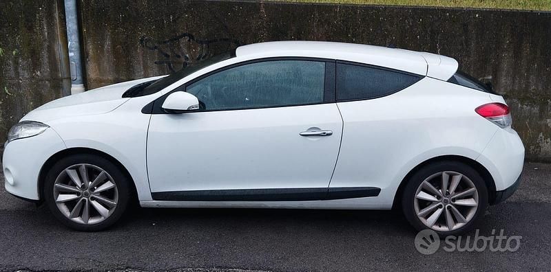 Usata Renault Mégane Coupé 110 CV (80 kW) 2009 Bianco Coupé
