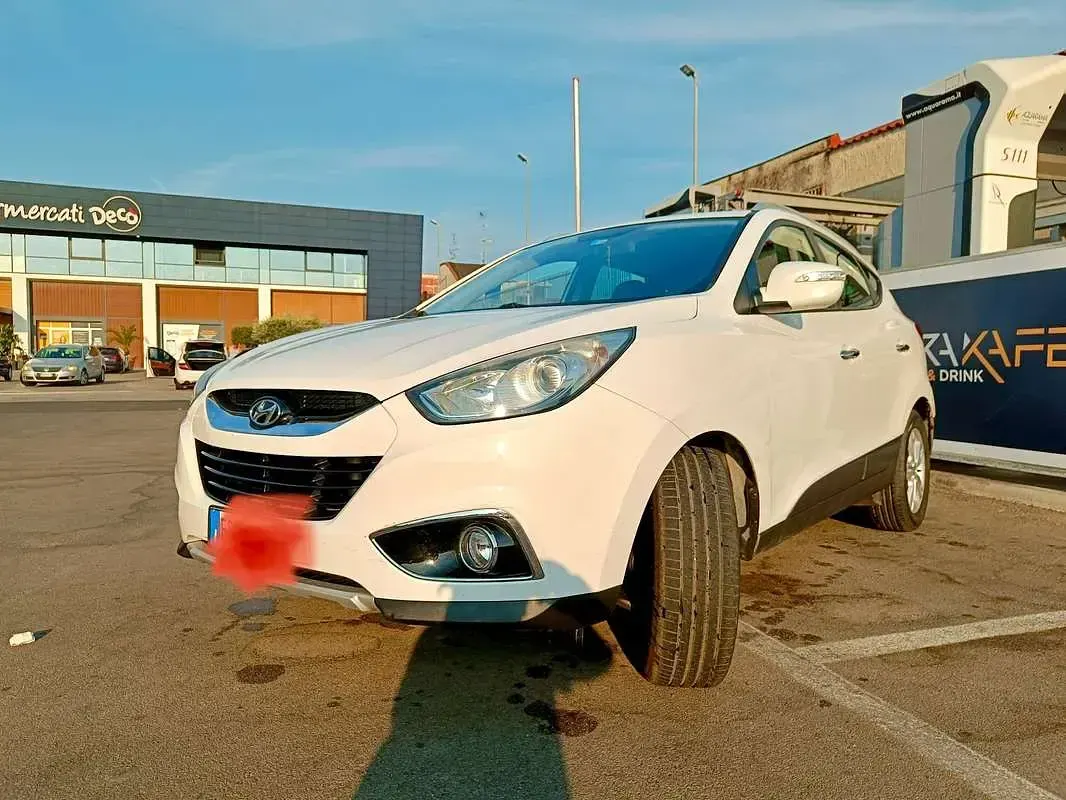 Usata Hyundai ix35 Xpossible 116 CV (85 kW) 2013 Bianco SUV