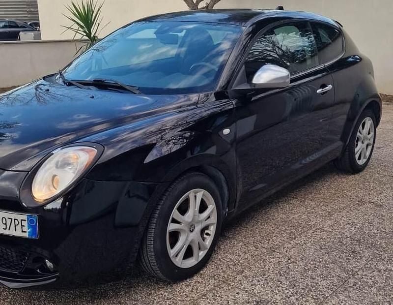 Usata Alfa Romeo MiTo Distinctive 119 CV (87 kW) 2011 Nero Utilitaria
