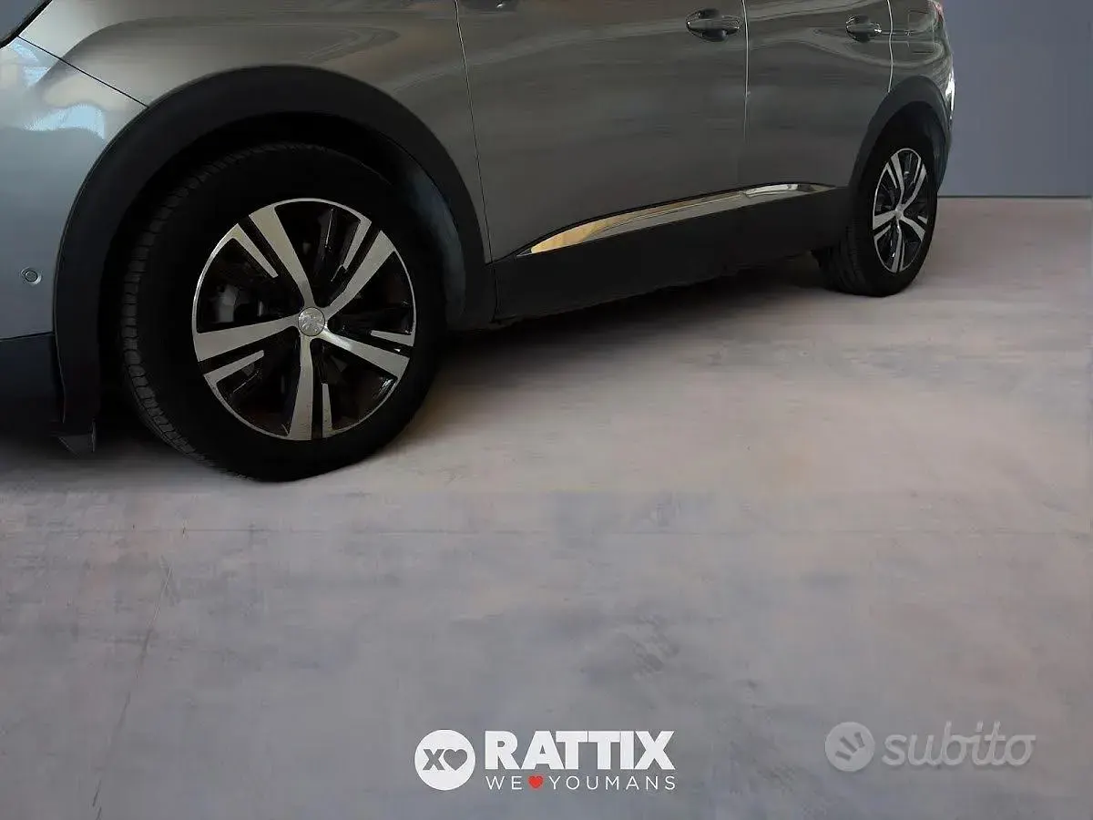 Usata Peugeot 3008 GTi 181 CV (133 kW) 2023 Grigio SUV
