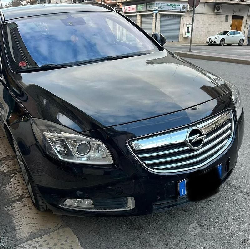 Usata Opel Insignia 160 CV (117 kW) 2009 Nero Station wagon