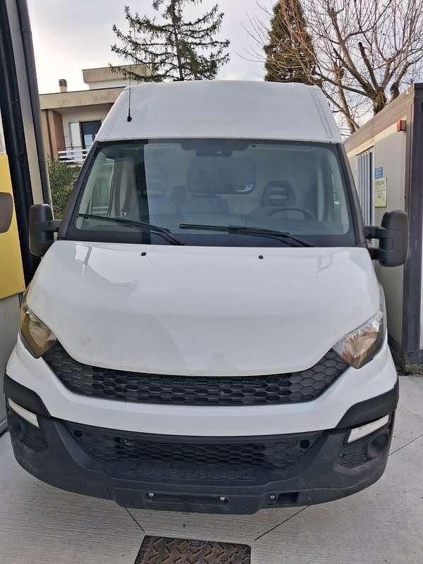 Usata Iveco Daily 155 CV (114 kW) 2017