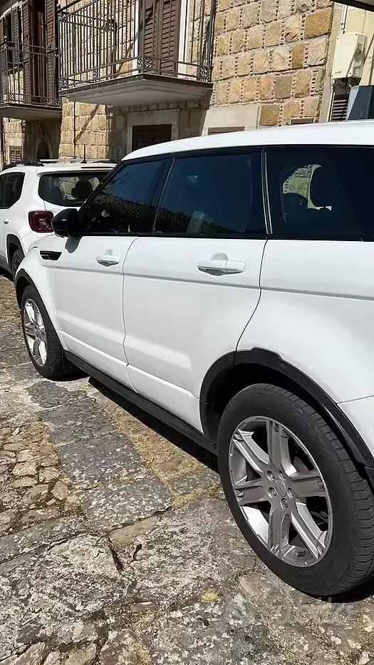 Usata Land Rover Range Rover evoque 190 CV (139 kW) 2015 Grigio Station wagon