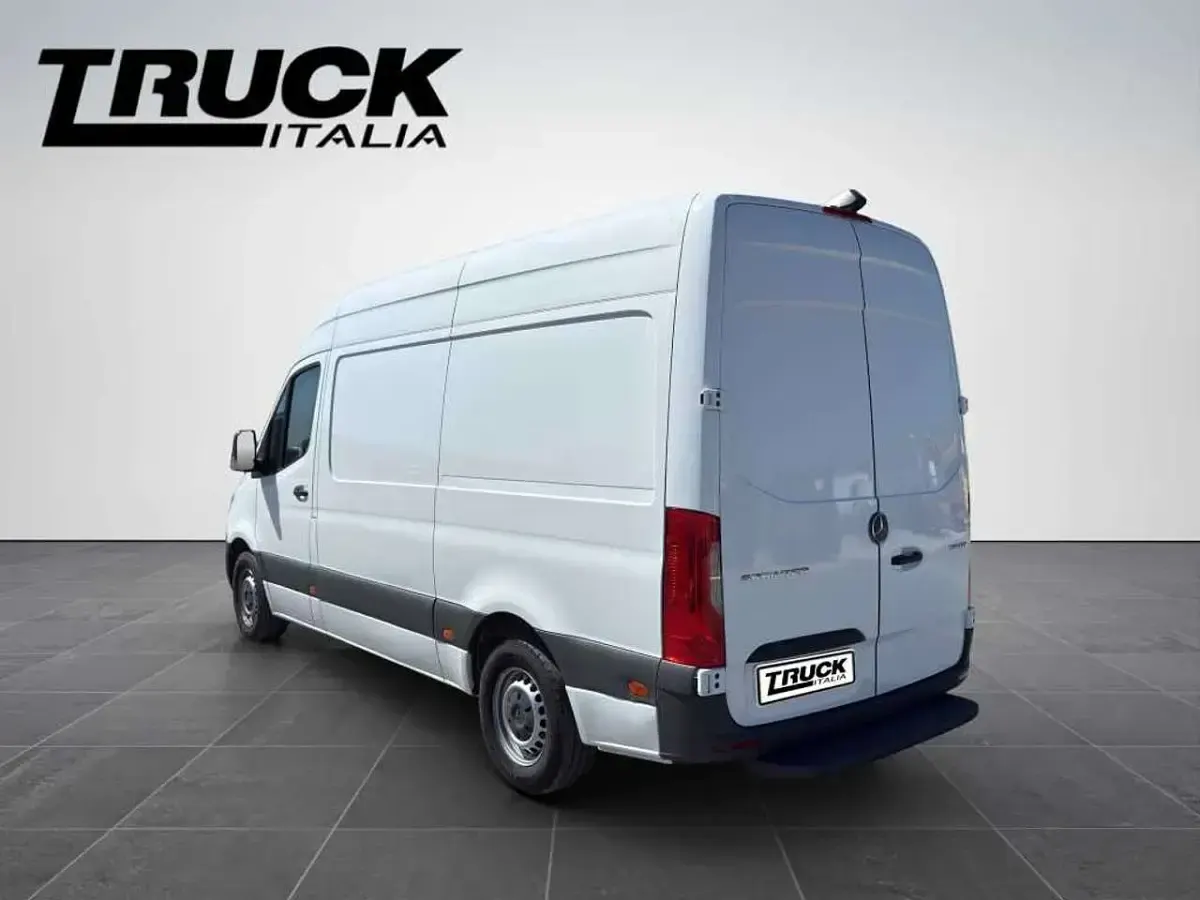 Usata Mercedes Sprinter 150 CV (110 kW) 2022 Bianco Furgone