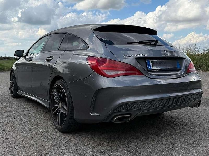 Usata Mercedes CLA200 Shooting Brake Premium 136 CV (100 kW) 2016 Grigio Station wagon