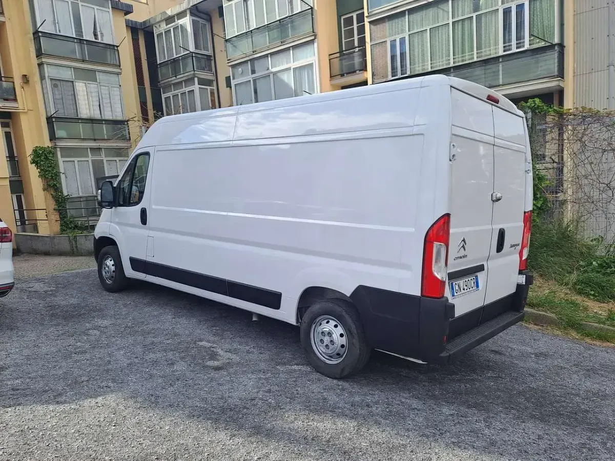 Usata Fiat Ducato 140 CV (102 kW) 2023 Bianco icy pastello Furgone