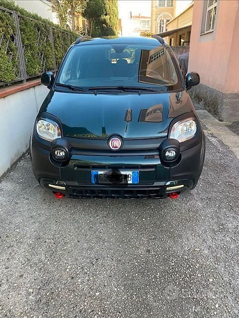 Usata Fiat Panda Cross Cross 69 CV (50 kW) 2024 Verde Utilitaria