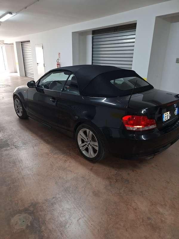 Usata BMW 118 Cabriolet 143 CV (105 kW) 2010 Nero Cabrio