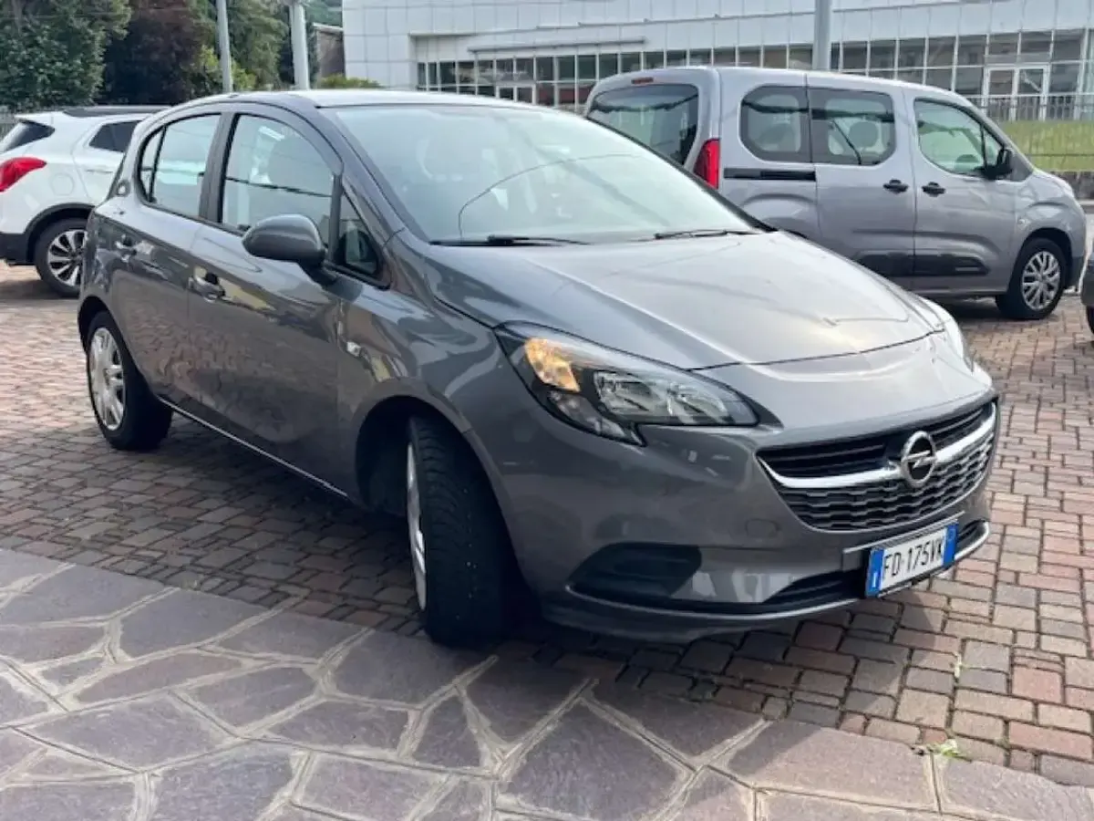 Usata Opel Corsa 75 CV (55 kW) 2016 Grigio scuro Utilitaria