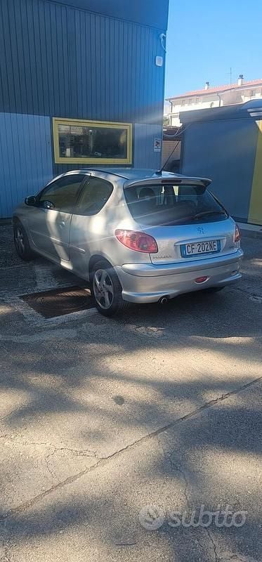 Usata Peugeot 206 103 CV (75 kW) 2003 Berlina