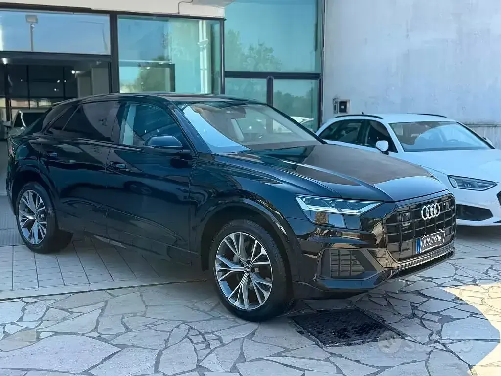 Usata Audi Q8 Ambiente 231 CV (169 kW) 2022 Nero SUV