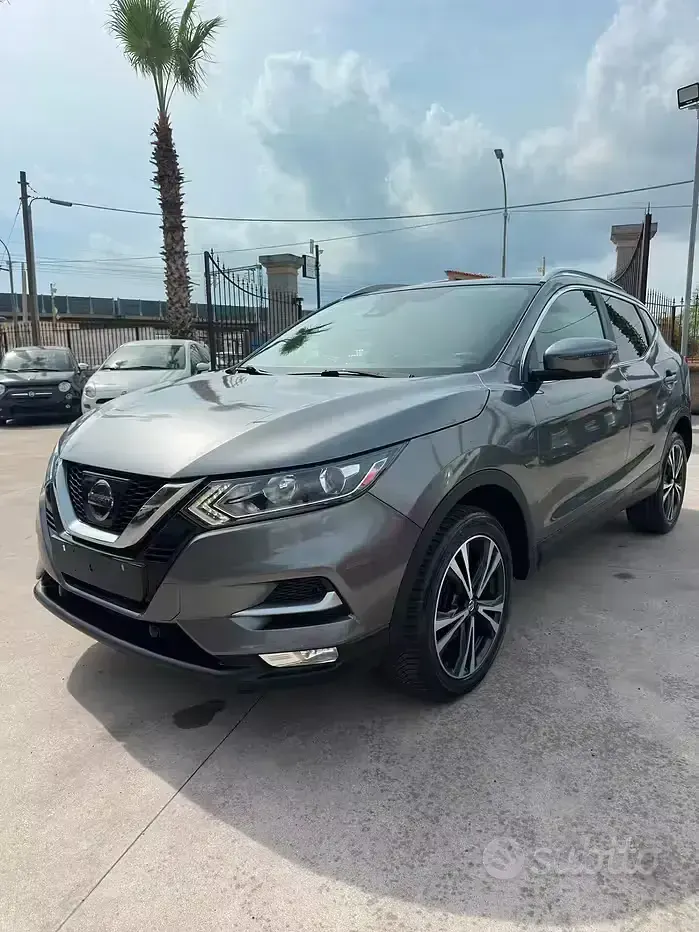 Usata Nissan Qashqai Tekna 131 CV (96 kW) 2019 Grigio SUV