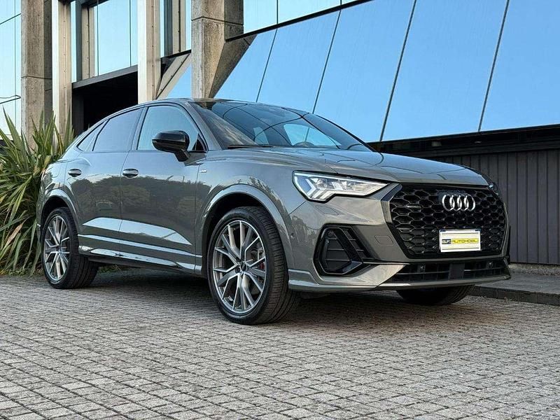Usata Audi Q3 Sportback S-Line 200 CV (147 kW) 2021 Grigio SUV