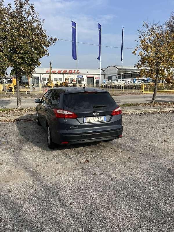 Usata Ford Focus Titanium 116 CV (85 kW) 2011 Station wagon