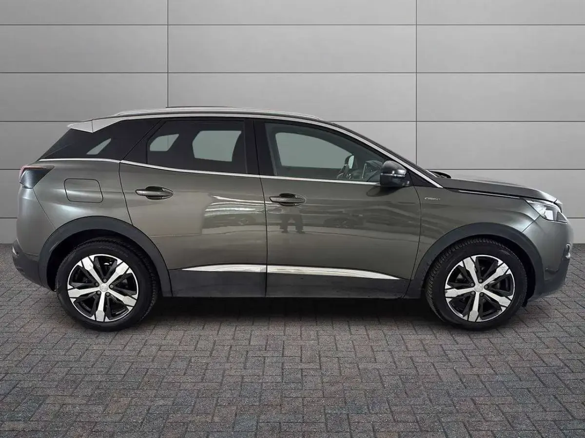 Usata Peugeot 3008 GT-line 165 CV (121 kW) 2017 Grigio SUV