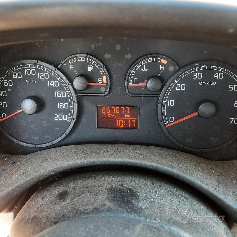 Usata Fiat Punto 2004 Bianco Utilitaria