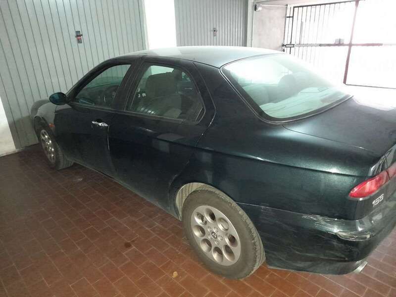 Usata Alfa Romeo 156 Distinctive 150 CV (110 kW) 2002 Grigio Berlina