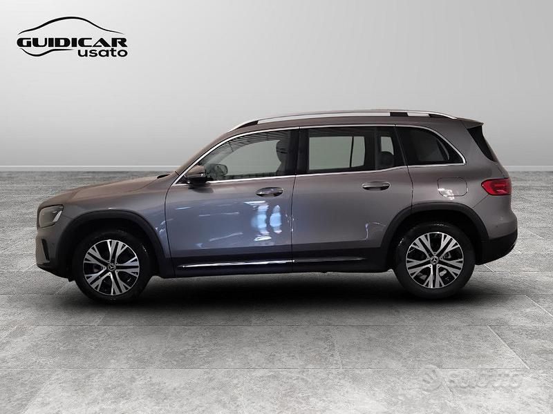 Usata Mercedes GLB180 Advanced 116 CV (85 kW) 2025 Grigio SUV
