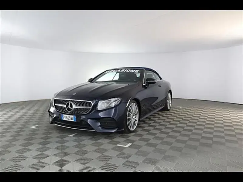 Usata Mercedes E220 Premium 194 CV (142 kW) 2018 Blu indaco Cabrio