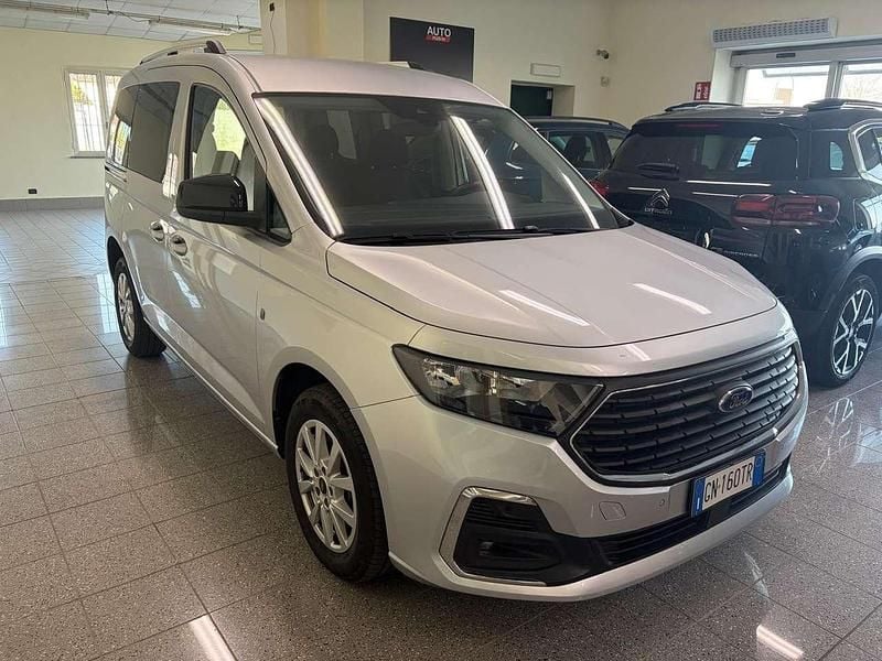 Usata Ford Tourneo Connect Titanium 122 CV (89 kW) 2023 Argento Monovolume