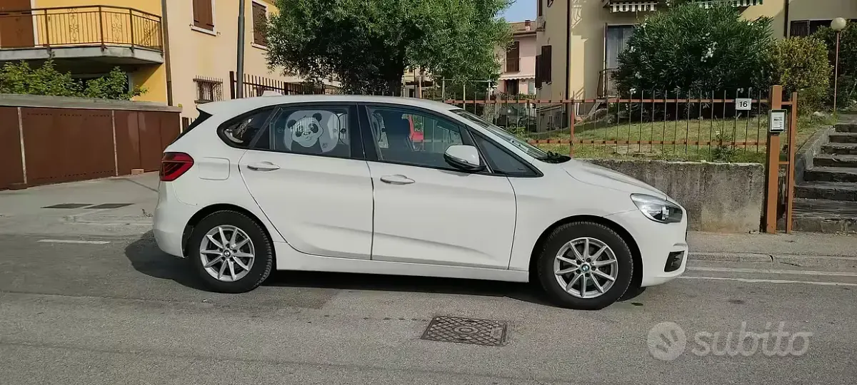 Usata BMW 216 Active Tourer 116 CV (85 kW) 2015 Bianco Monovolume