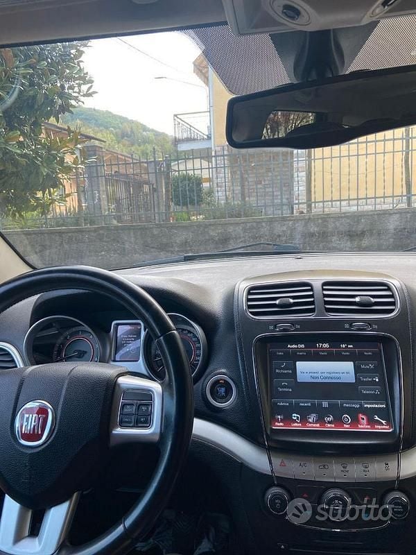 Usata Fiat Freemont 170 CV (125 kW) 2012 Bianco SUV